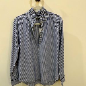 NWT Vineyard Vines popover ruffle shirt. Size 16.